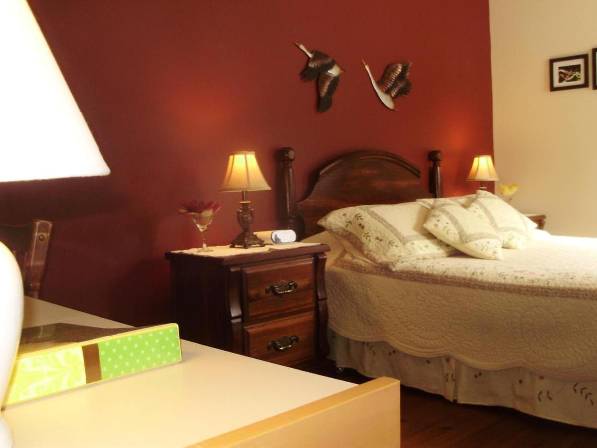 Lac-Superieur ラ プティ ドゥセール Bed & Breakfast エクステリア 写真